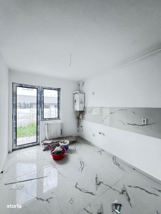 Vanzare Casa tip triplex/unitate mijloc/3 camere id nr 50