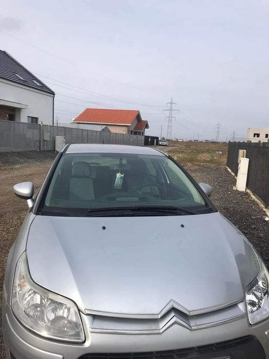 Vând Citroen C4 înmatriculată