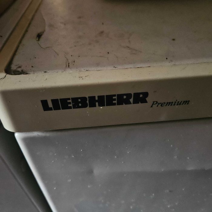 ФРИЗЕРиХЛАДИНИК малък четири чекмеджета