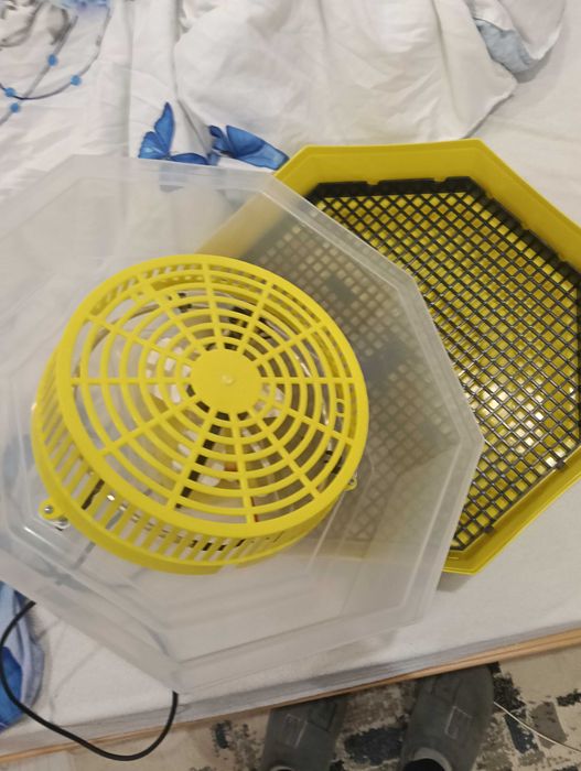 Incubator pentru oua