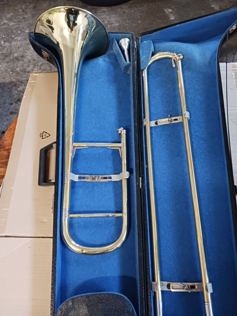 Trombon servisat