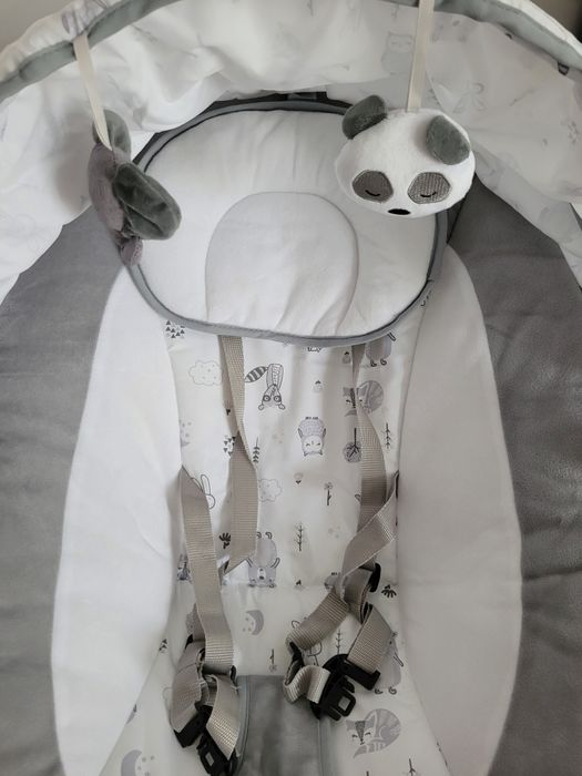 Vând balansoar bebeluși.