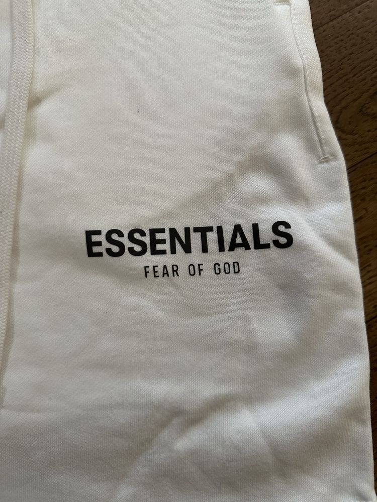 Essentials - Fear of God - къси панталони