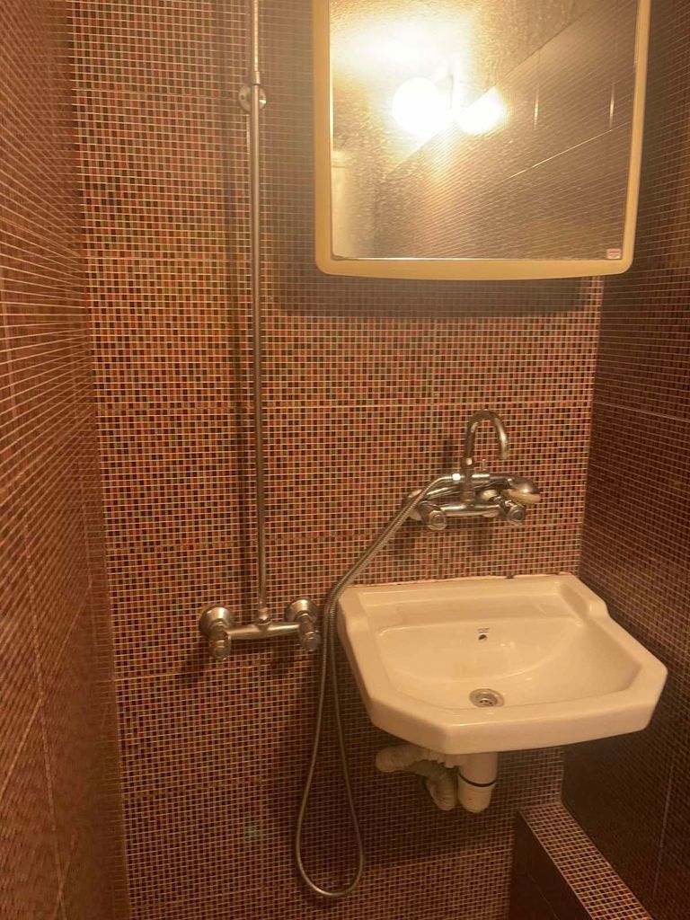 Дава се под наем Двустаен апартамент в София, Левски В - 50 кв.м за 255 € - Снимка #5