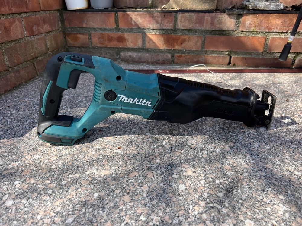 Makita DJR 186