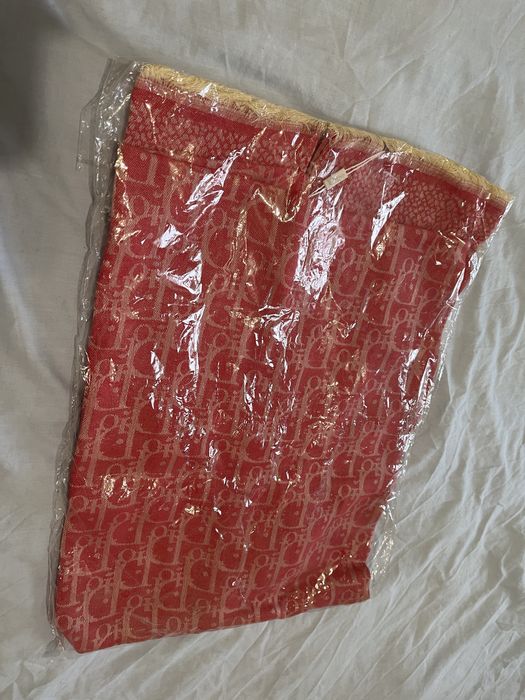 Продам новый платок за 500тг