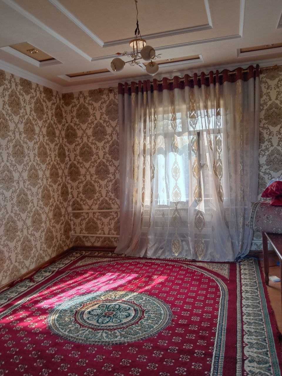 Ховли уй сотилади.