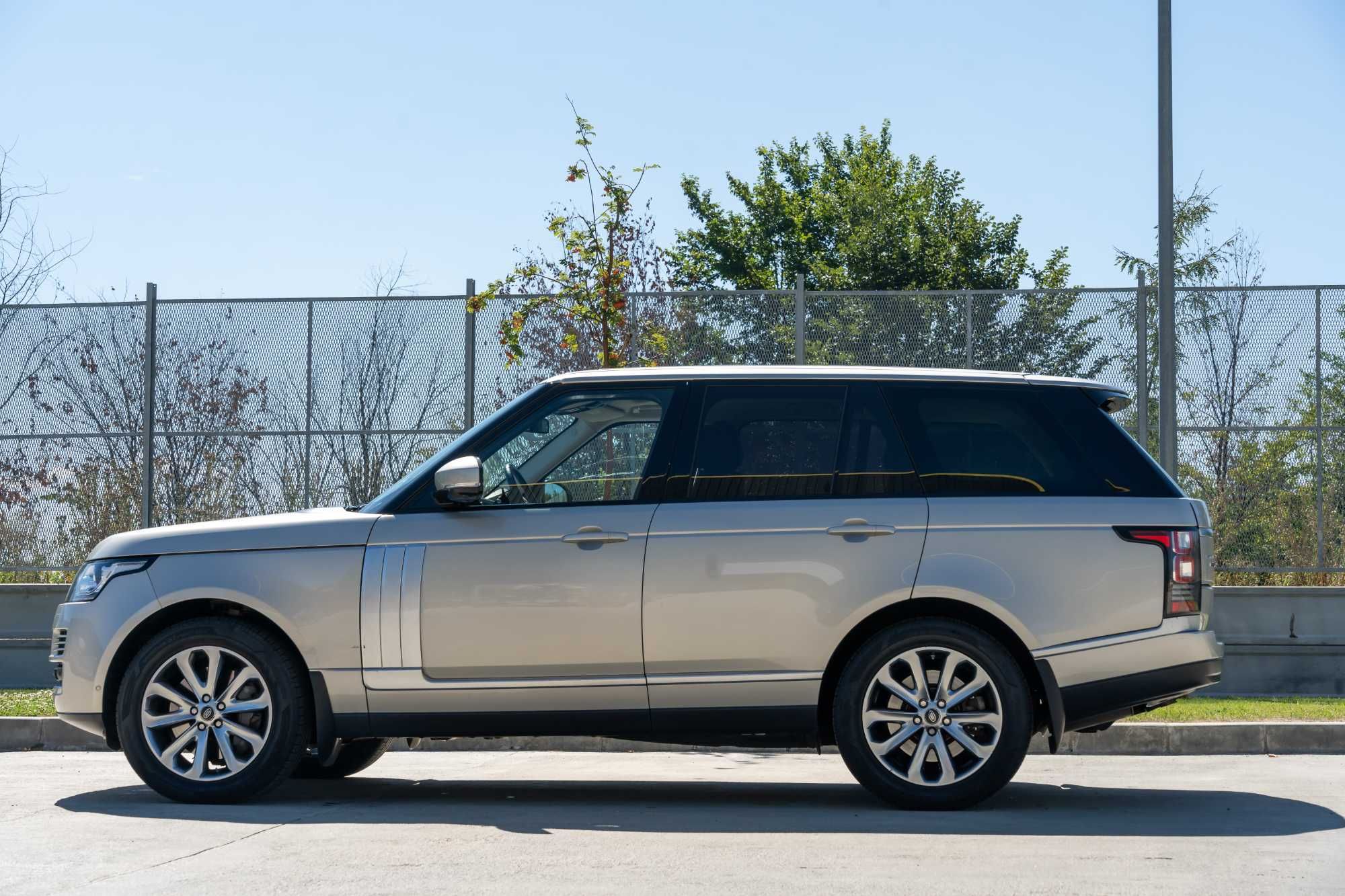 Vanzare Range Rover 4.4V8 pers juridica
