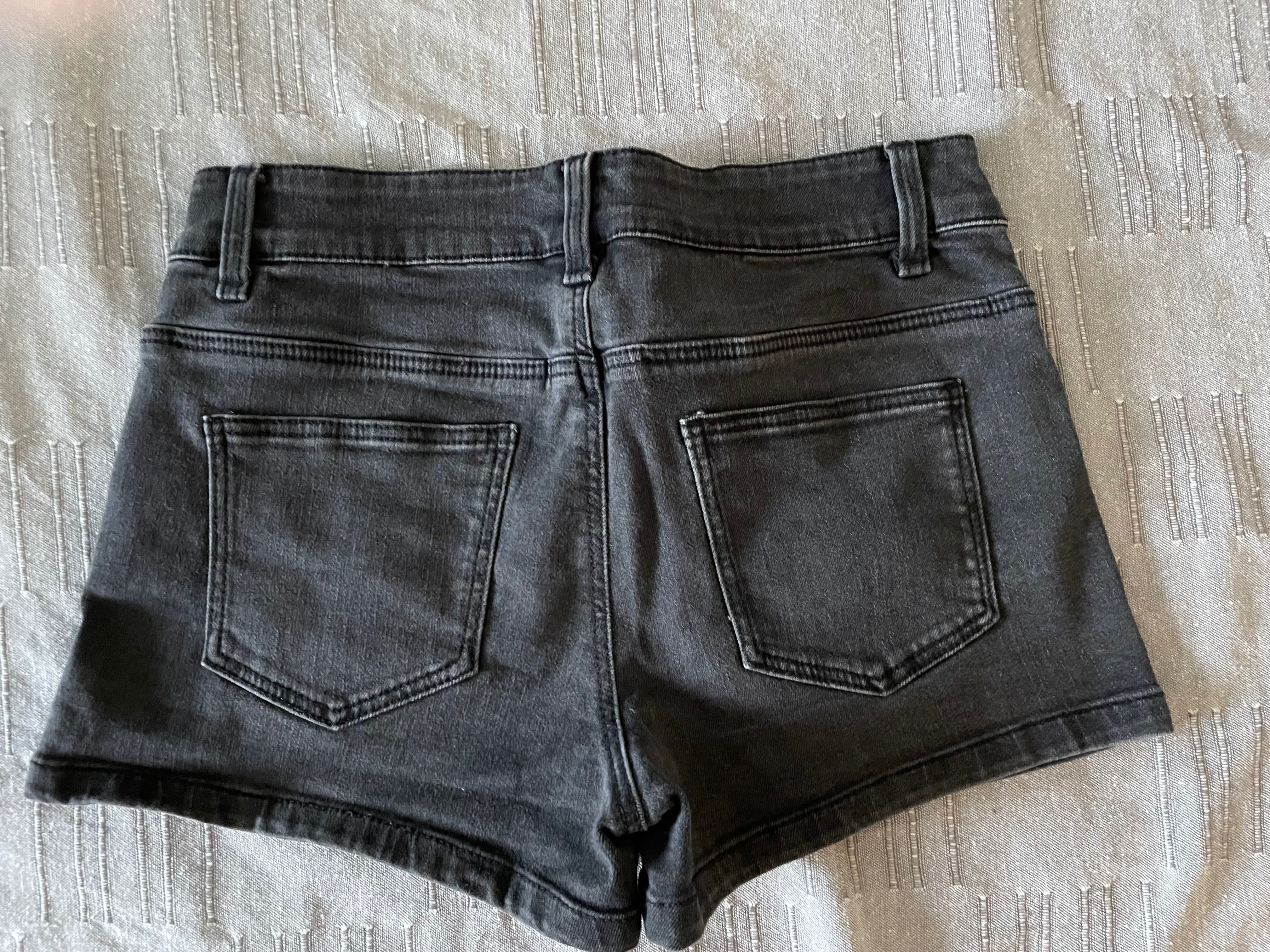 Pantaloni scurți negri de blugi pt fete C&A mărime 164