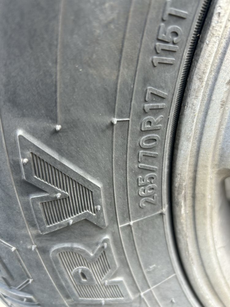 TOYO A/T 265/70/17