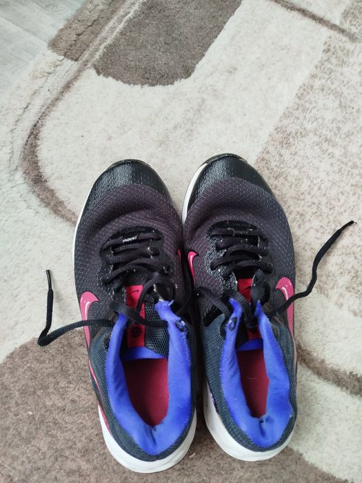 Дамски маратонки nike номер 36.5