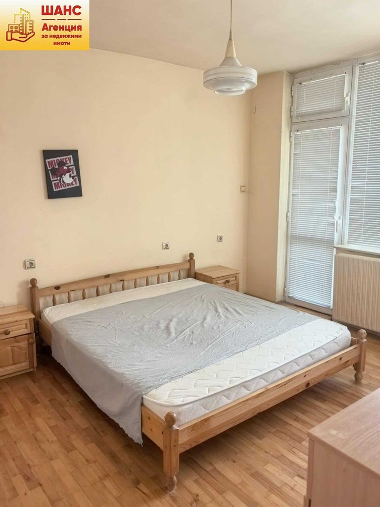 Дава се под наем Тристаен апартамент в Плевен, Широк център - 105 кв.м за 336.6 € - Снимка #5
