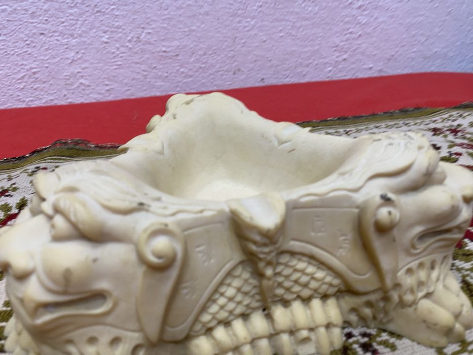 Декоративен пепелник купичка дракони Китай 1980те винтидж стил