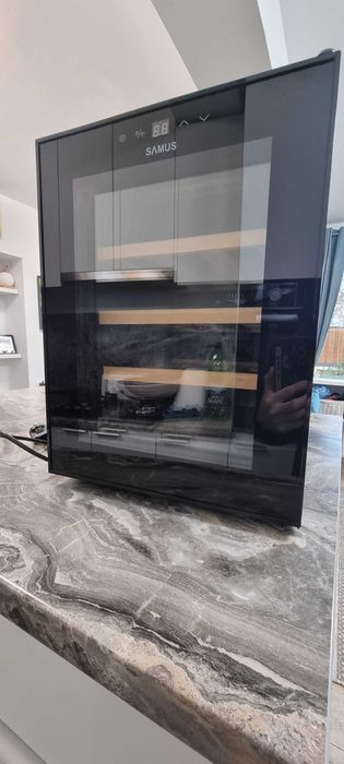 SAMUS Răcitor de vinuri