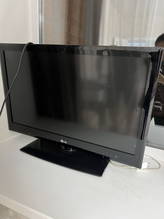 Продам Телевизор lg