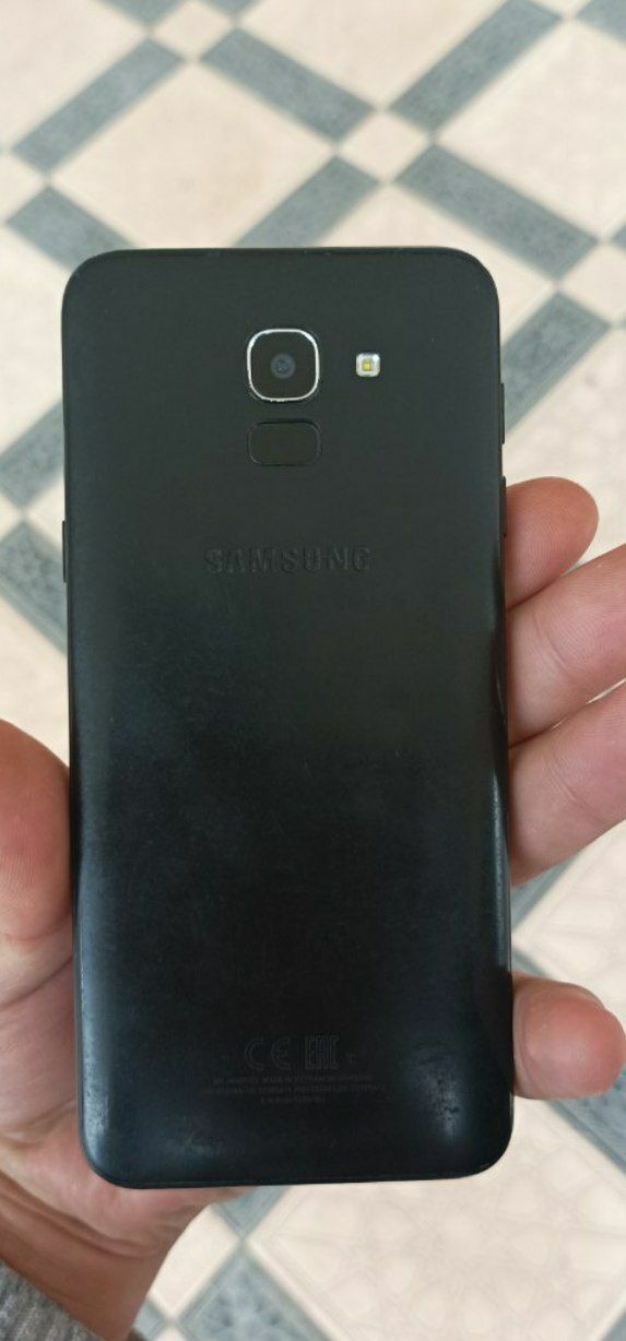 Telefon sotiladi samsung j6 3/32 talik srochno pul kerak usta kormagan