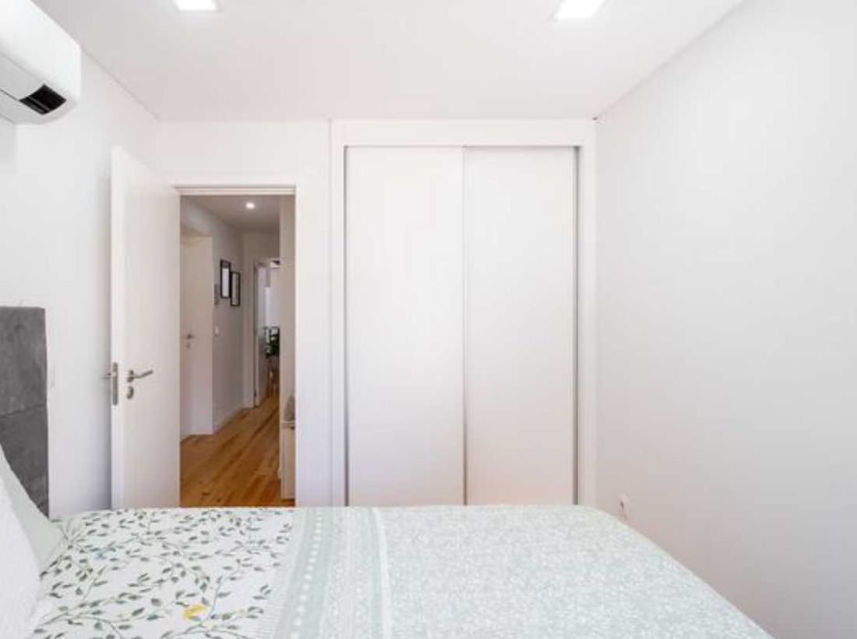 Дава се под наем Тристаен апартамент в Пловдив, Кършияка - 96 кв.м за 341.7 € - Снимка #1