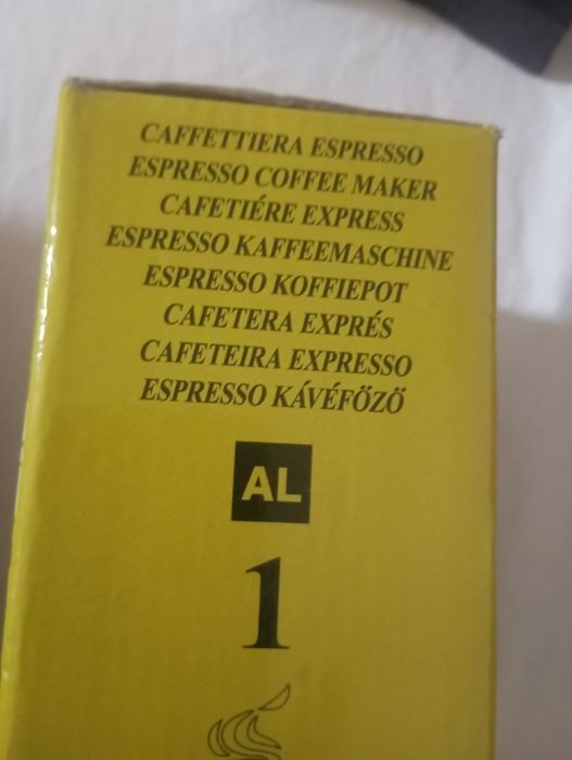 Vând cafetieră espresso,originală Made in Spain,noua nefolosita.