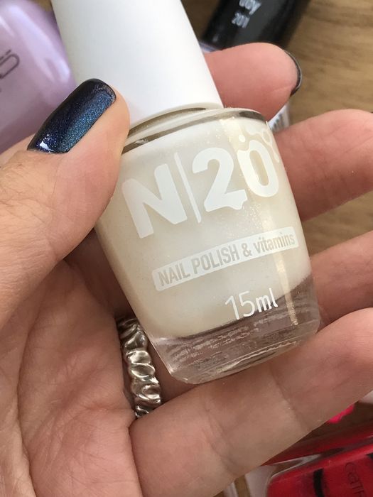 Лак для ногтей обычный