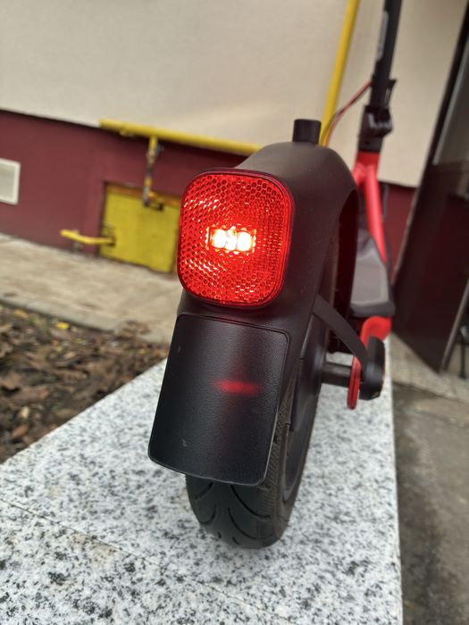 Trotinetă Electrică Ninebot D38E - Stare ca nouă - 100% Baterie