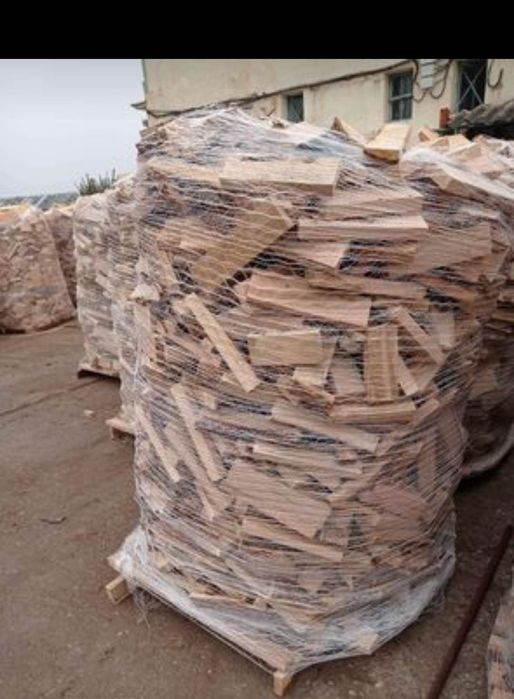 Lemne de foc deșeuri din esență tare stejar la palet preț 550 lei