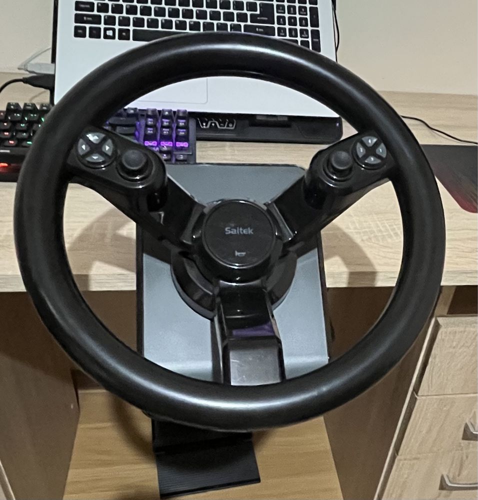 De vanzare volan Logitech g Saitek Farm Sim Controller