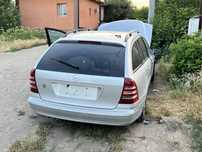 Фейсова W203ка на части
