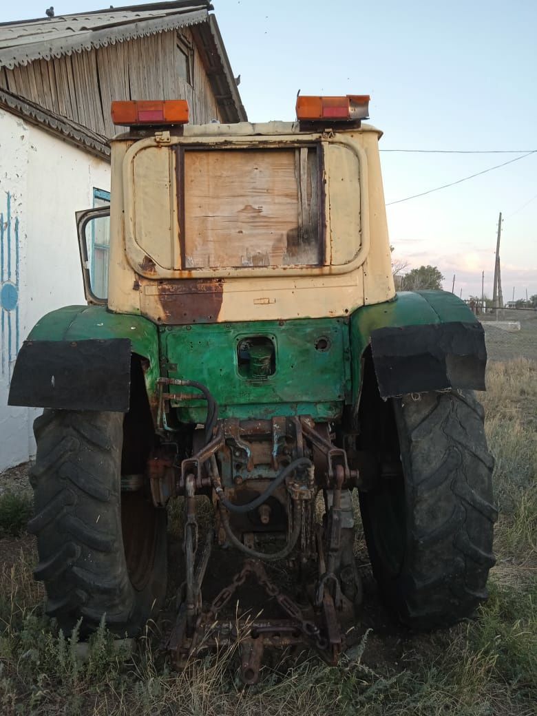 СРОЧНА.ЮМЗ троктор сатылады,