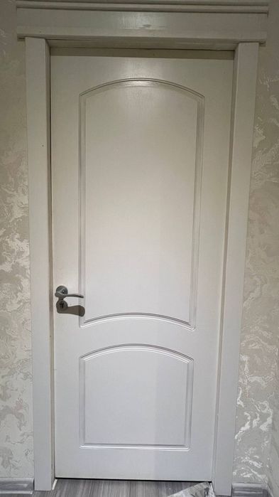 Eshik б/у янги .