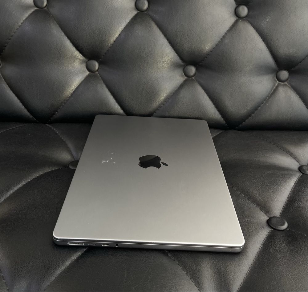 Apple MacBook Pro M1 Pro 16GB/1TB 2021 в хорошем состояние