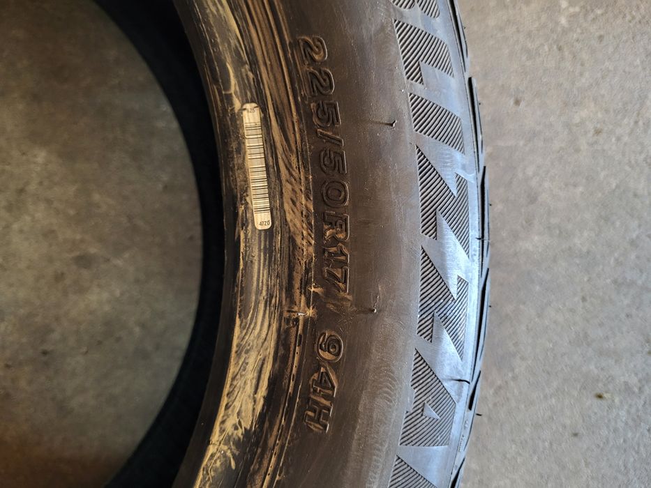 2 anvelope 225 50 R 17 Bridgestone iarna