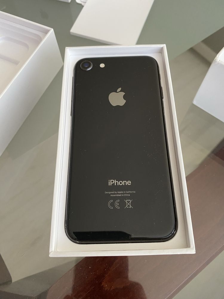 iPhone 8 64Gb Black