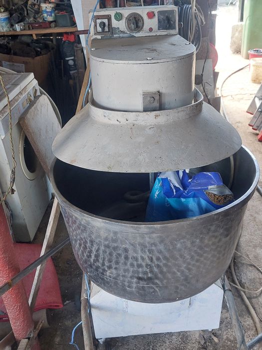 malaxor aluat 120 Litri