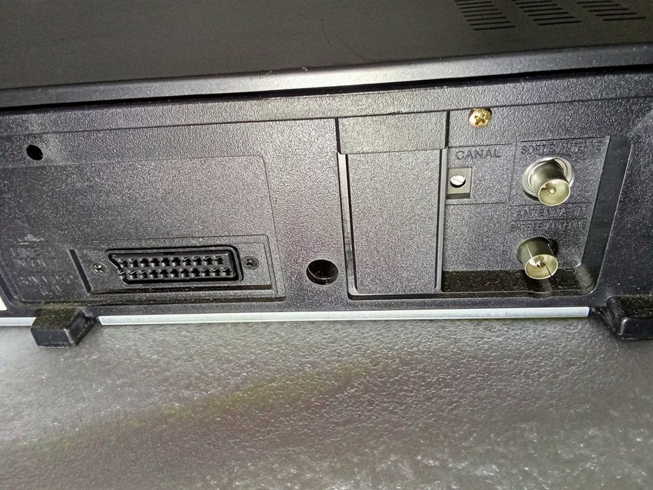 VHS видеорекордер