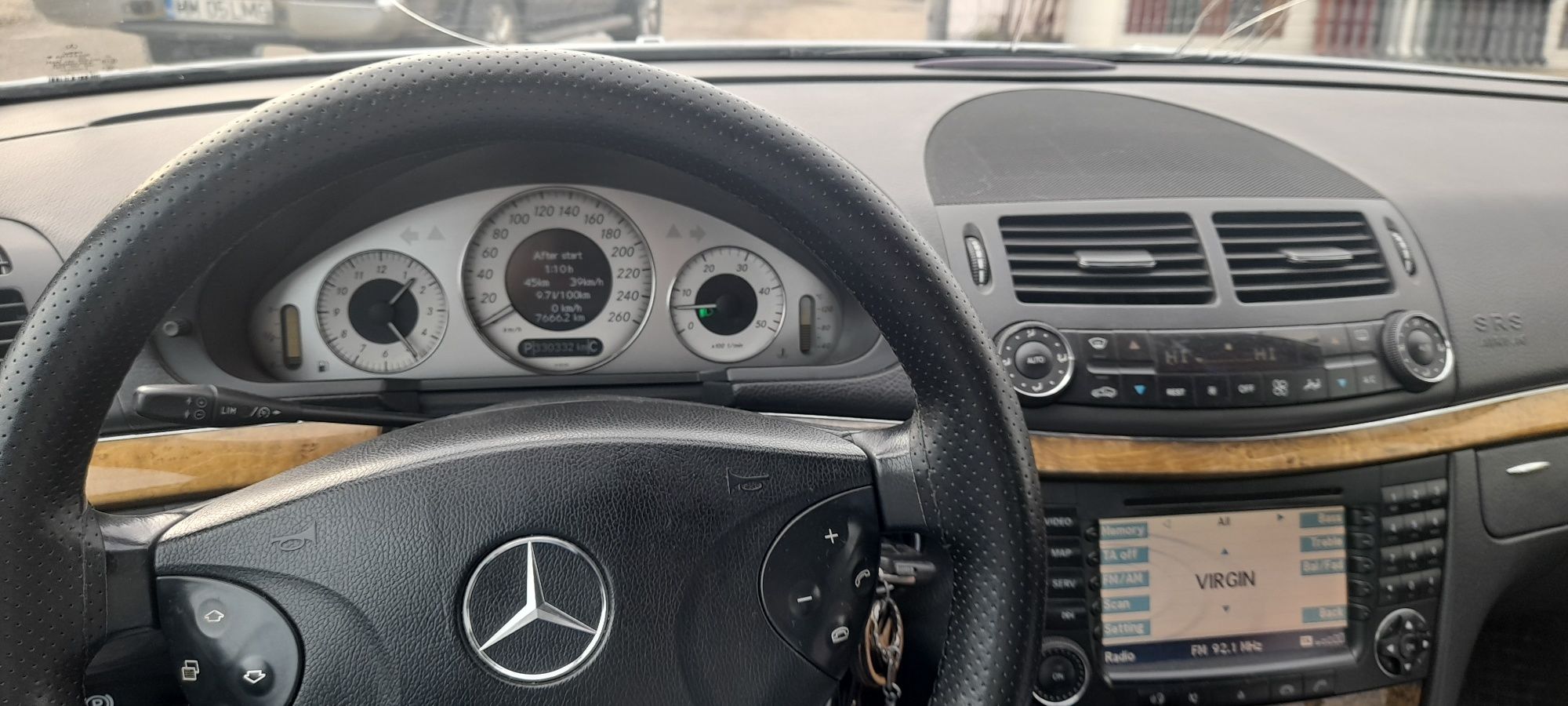 Mercedes E320  4 MATIC