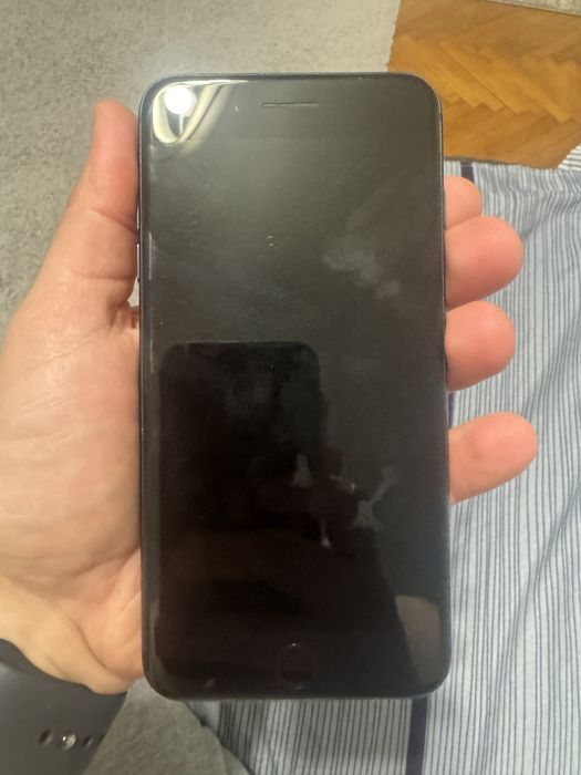 Vand ihone 8 plus 64 gb
