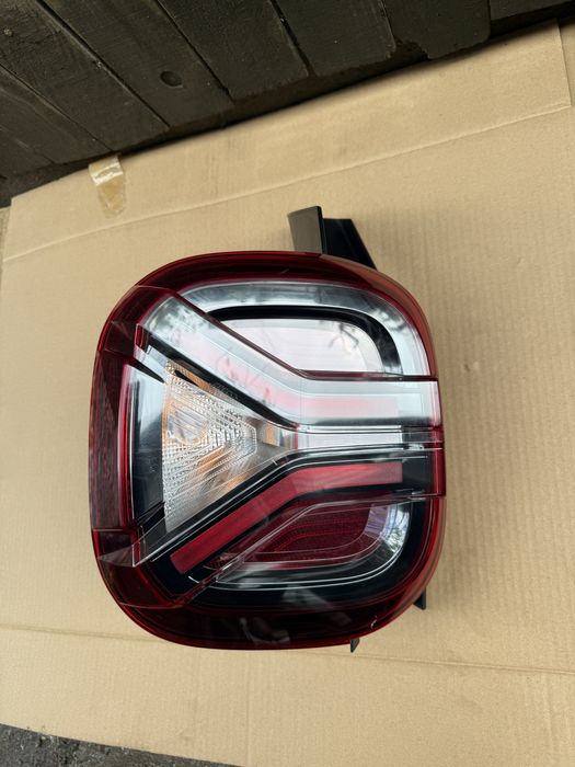 Vand lampi spate Dacia Duster 2023- model Y