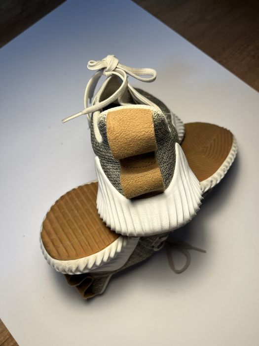 Маратонки Adidas размер 43