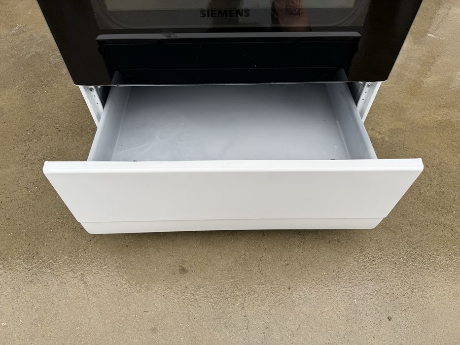 Печка с керамичен плот Сименс 50 см