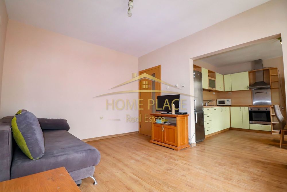 Продава се Тристаен апартамент в Варна, Централна поща - 119 кв.м за 1580 €/кв.м - Снимка #2