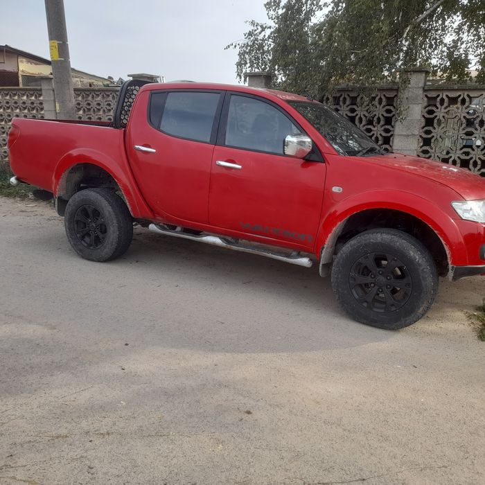 Mitsubishi l200 2.5 178к.с