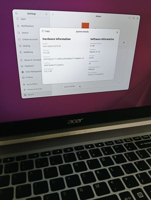 Vând f urgent laptop Acer