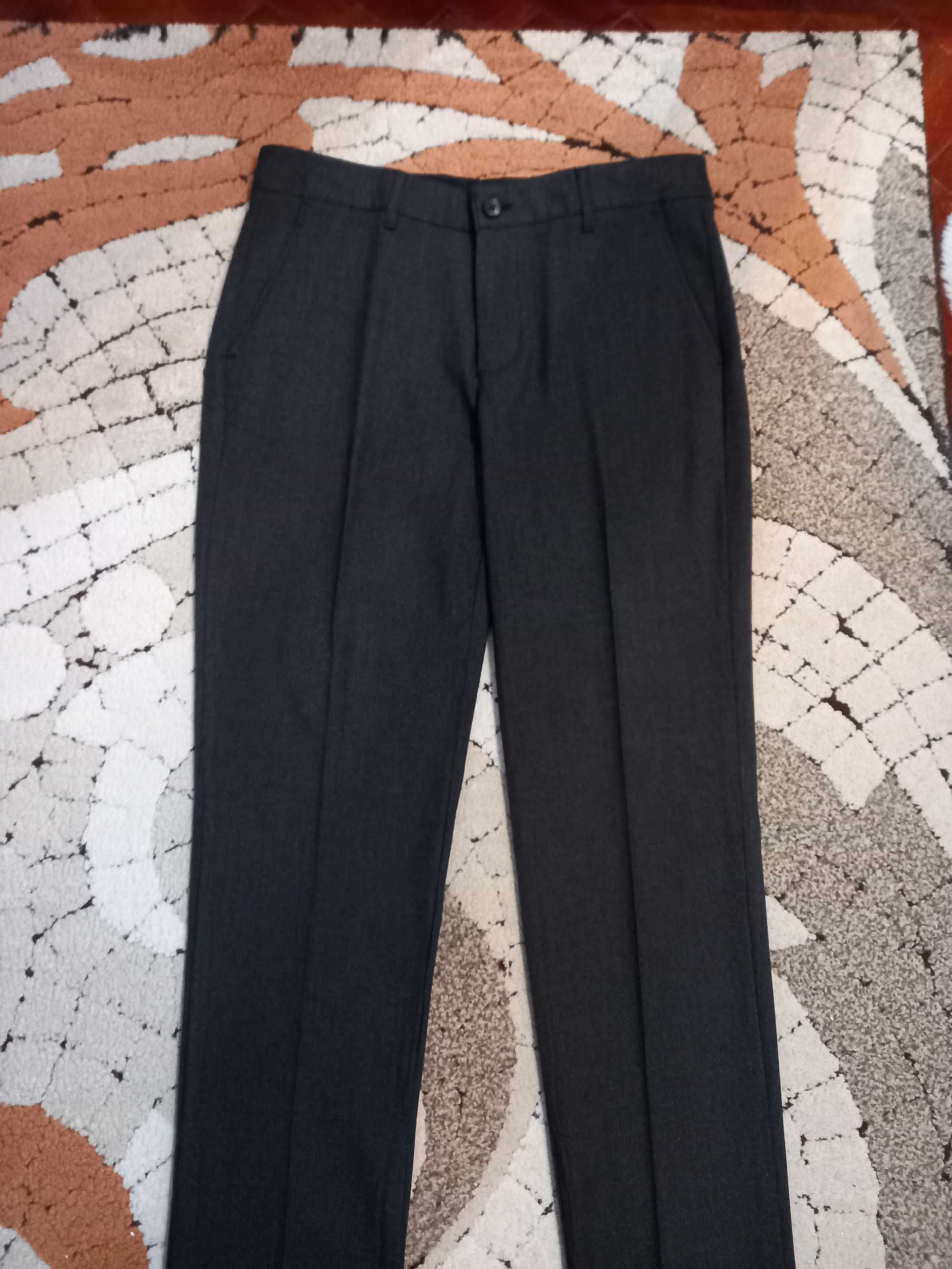 Pantaloni eleganți bărbați