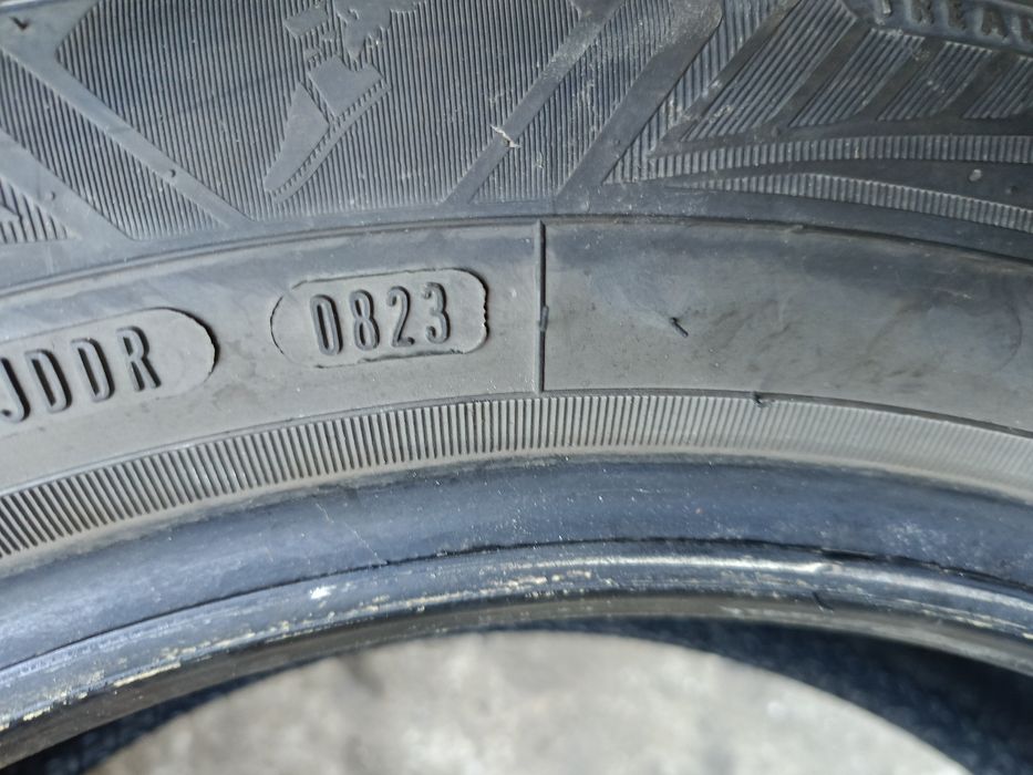Всесезонни гуми -2023г.-16цола-195/55-1бр.-85лв."GOOD YEAR"-като нови