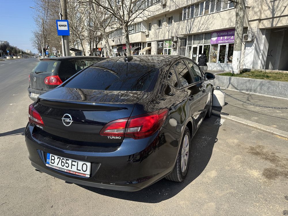 Opel astra 1.4. Benzina + GPL