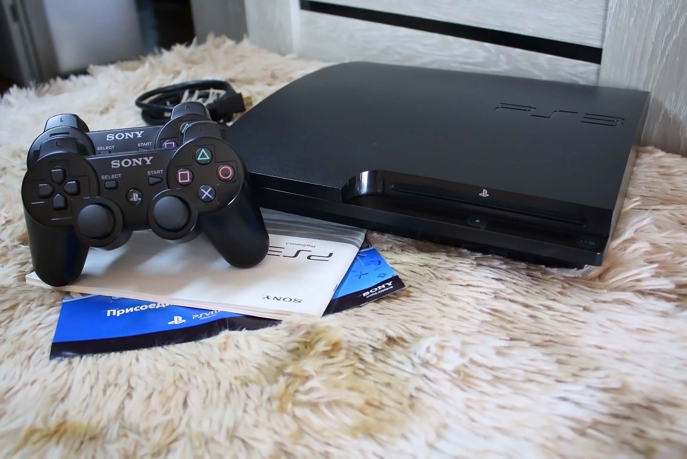 PlayStation 3 Закачано много игр 2 джойстика