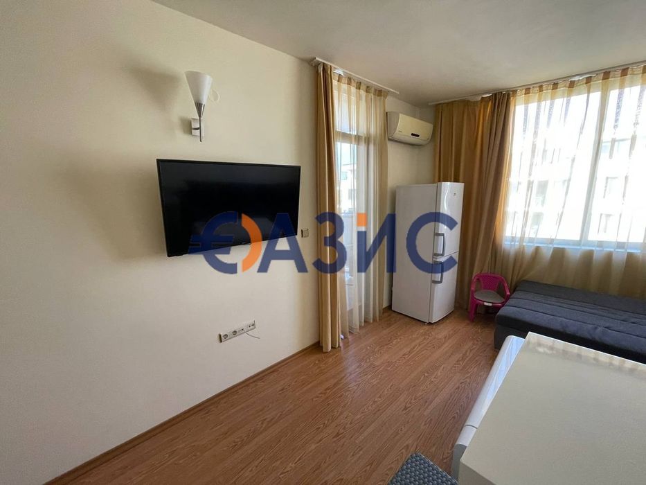 Продава се Тристаен апартамент в к.к. Слънчев бряг - 85 кв.м за 965 €/кв.м - Снимка #7