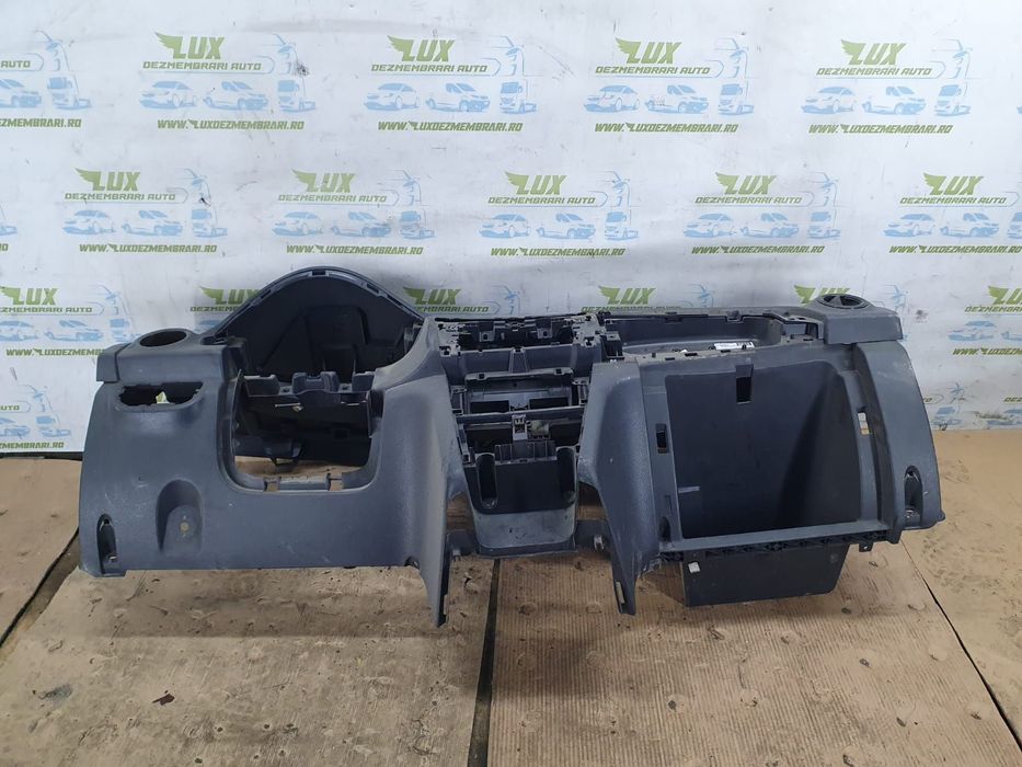 Plansa bord 681004784r Dacia Logan 2 [facelift] [2017 - 2020] MCV 1.0