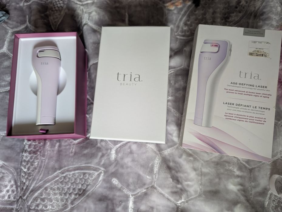 Aparat laser ingrijire faciala Tria Beauty Age Defying