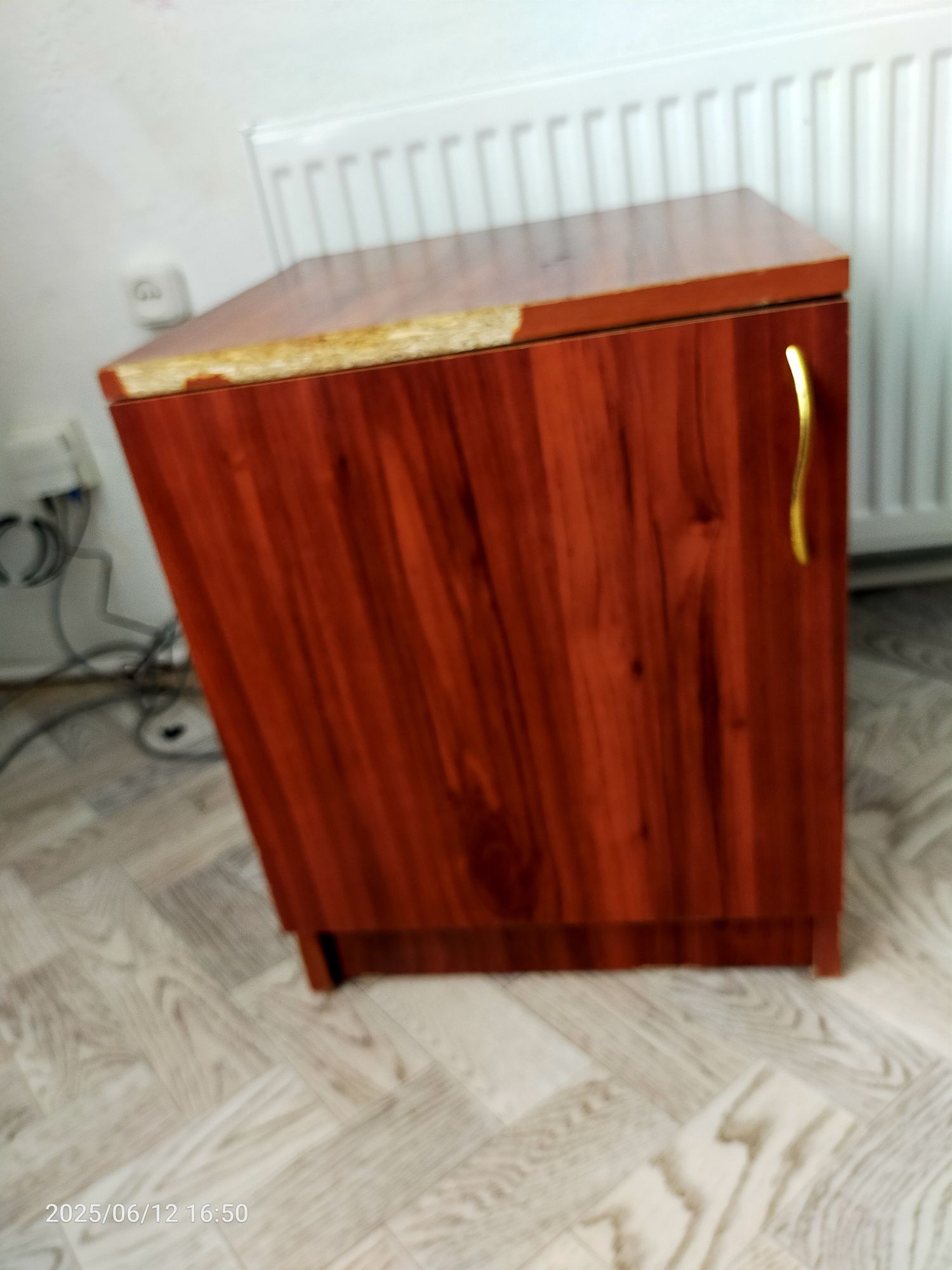 Продам диван широкий